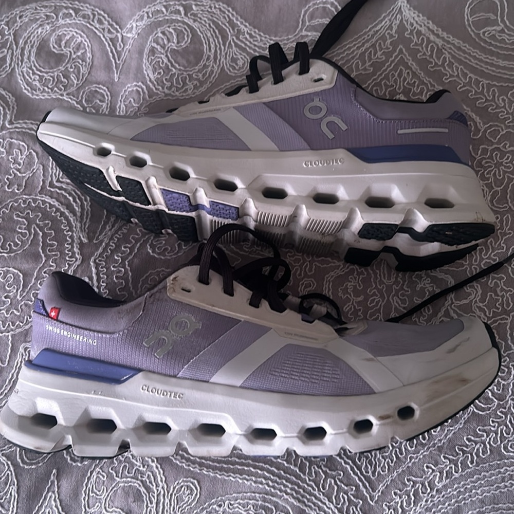 On cloud cloudrunner 2 - Picture 2 of 10